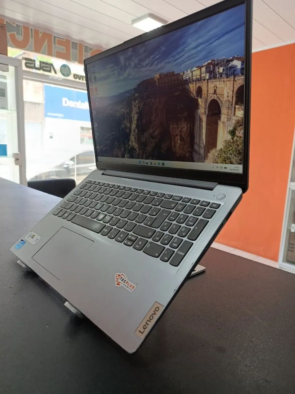 LENOVO IDEAPAD 3 15ITL6 - Foto 2