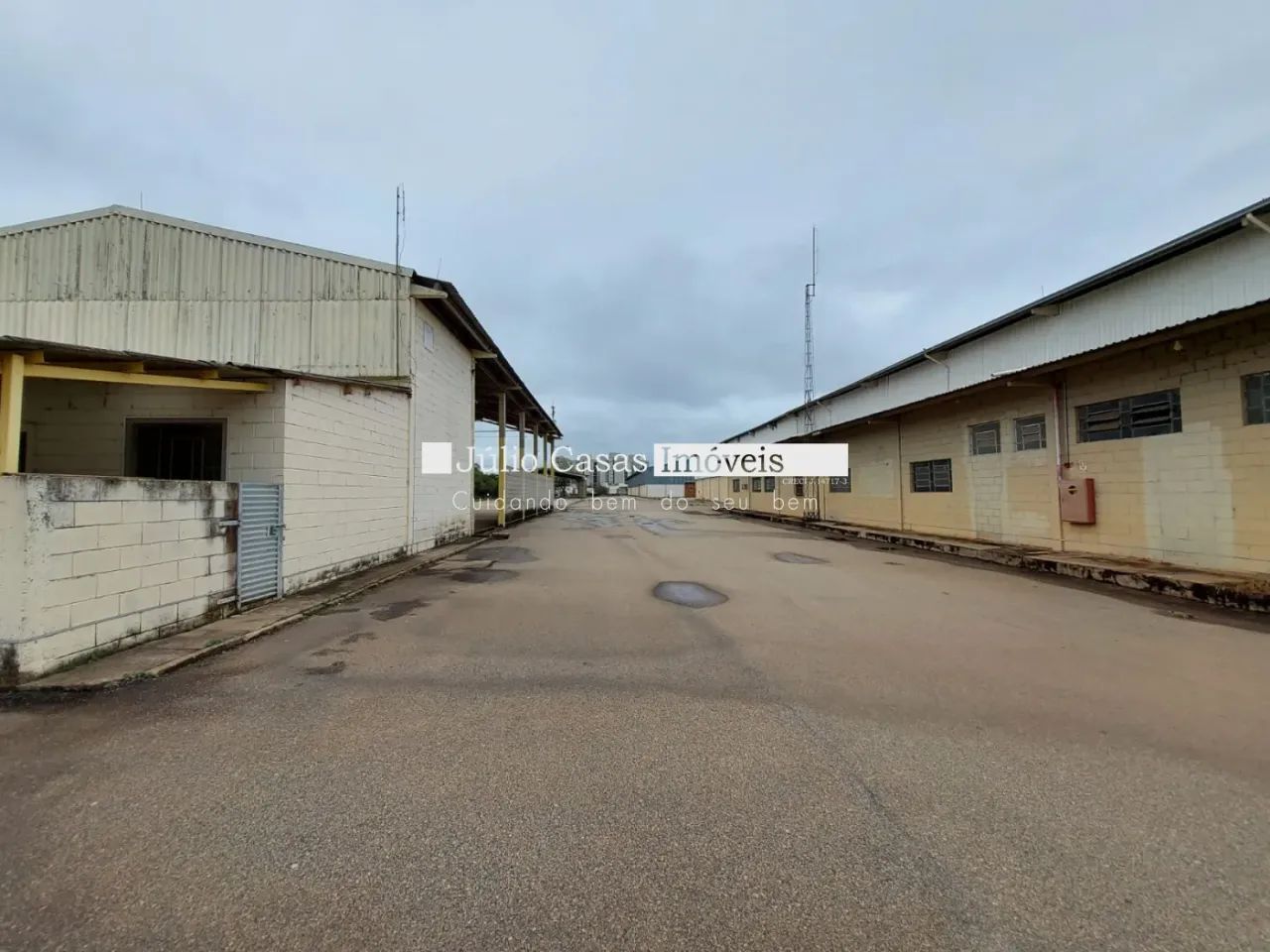 Galpão comercial com 6.043 m² de área útil - Vila Nova Sorocaba