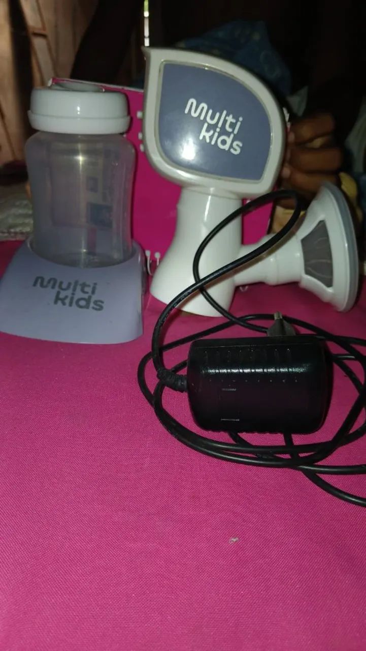 Vendo uma bomba elétrica de tirar leite