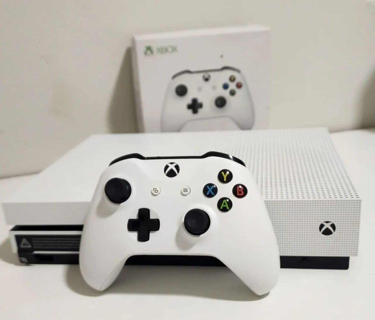Xbox One S 1Tb - Impecável