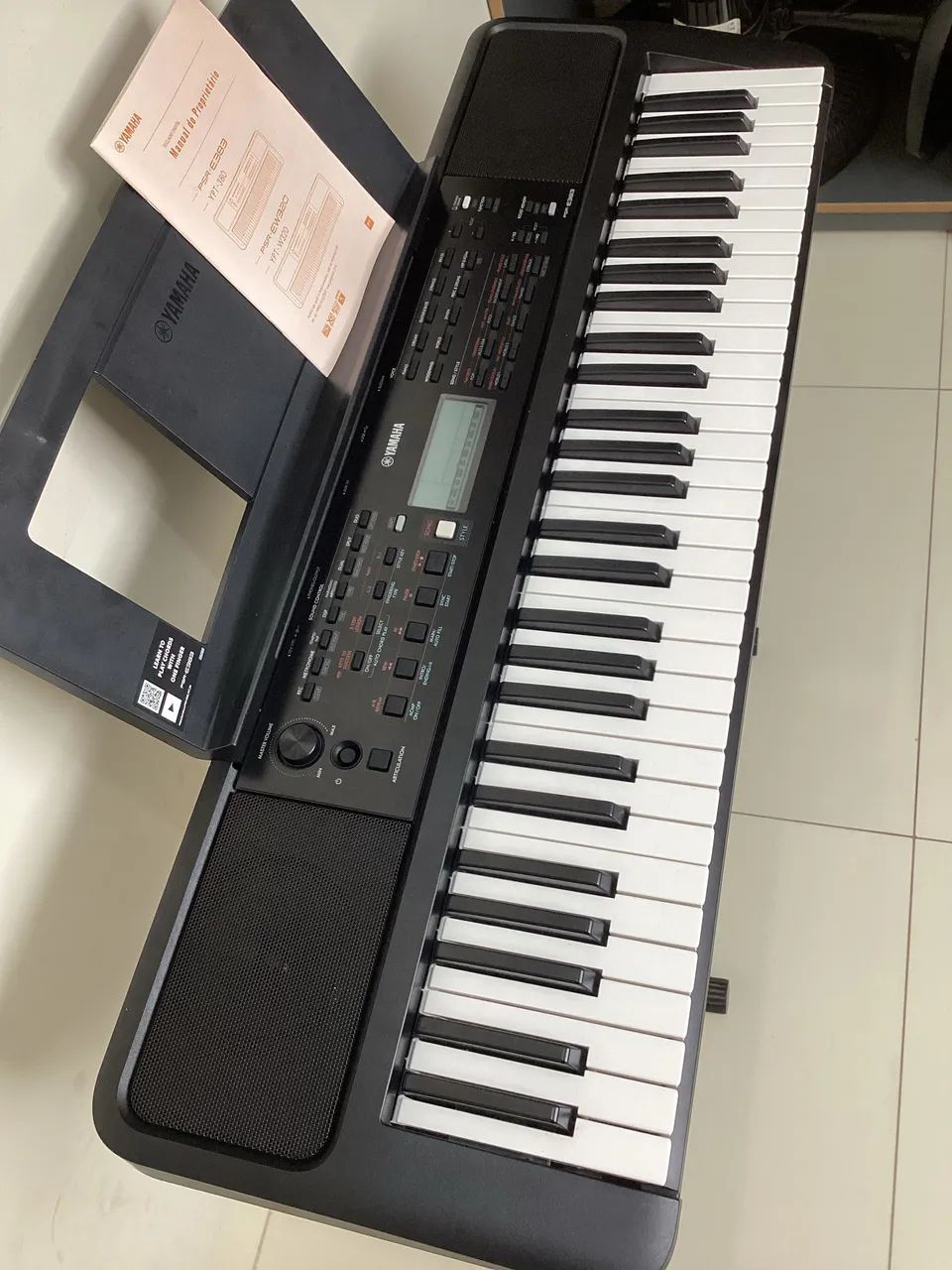 Teclado YAMAHA PSR E383  - Foto 4