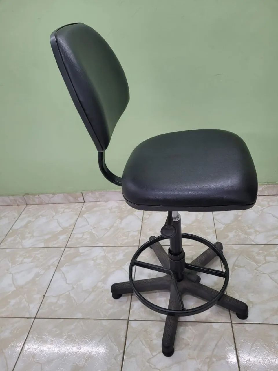 Cadeira Alta Alberflex com Regulagem de Altura e Apoio para Pés - Foto 2