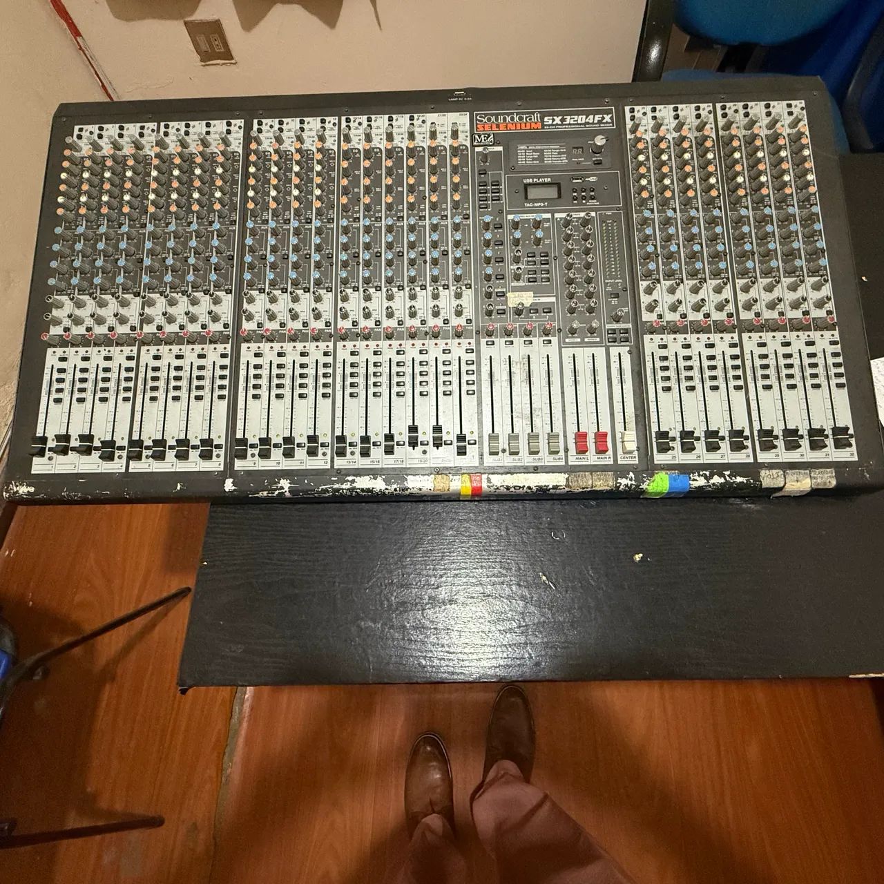 Mesa 32 canais