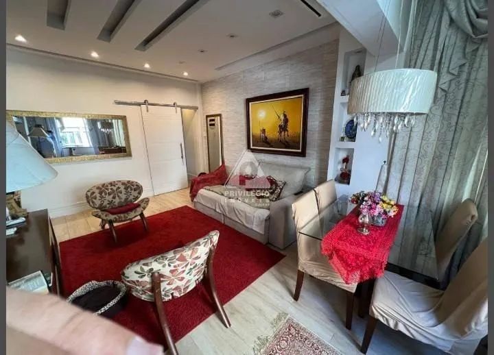 Apartamento reformado próximo a praia no Posto 2! - Foto 2