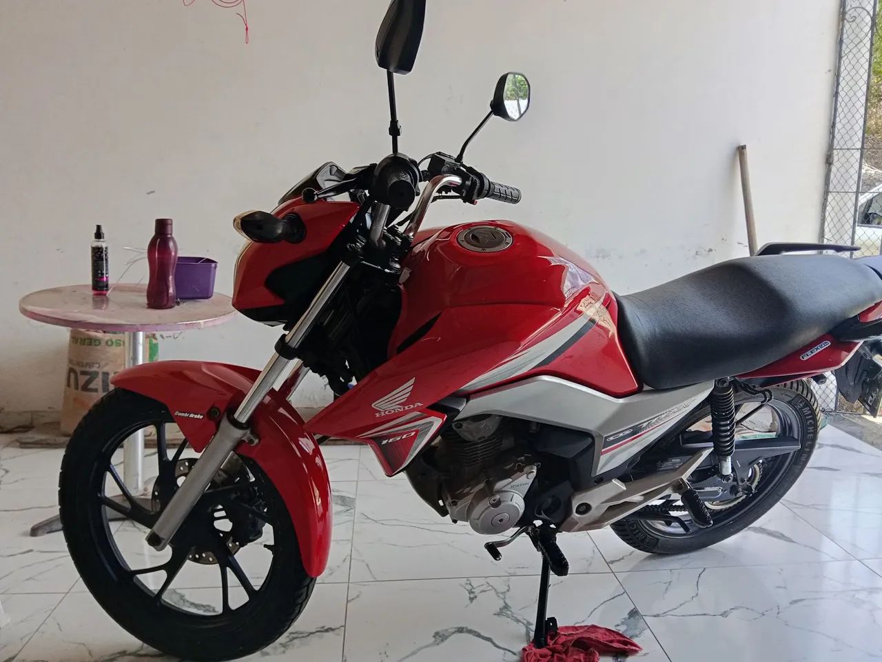  Vendo Moto TITAN 160
