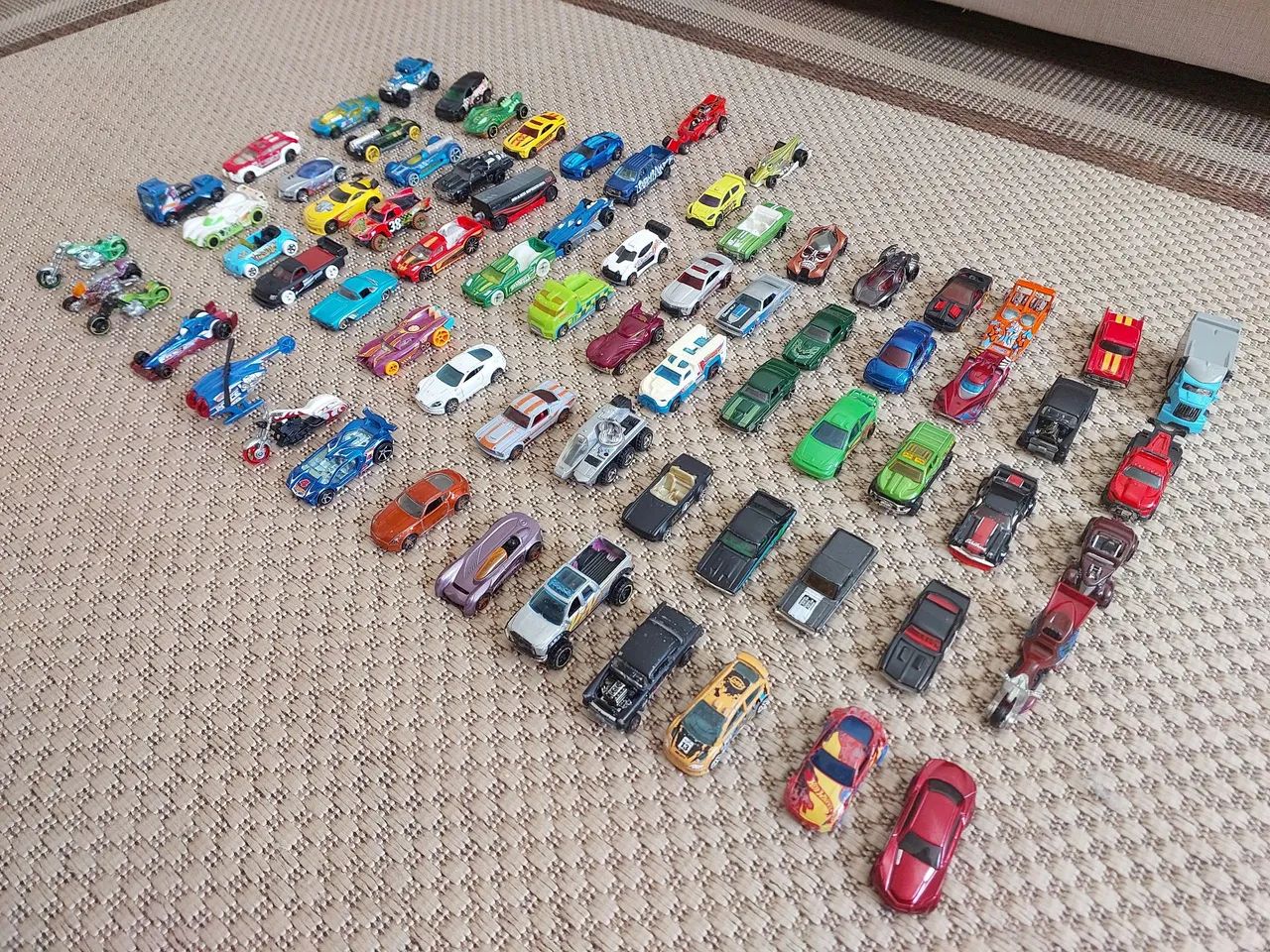 Carrinhos Hotwheels - Foto 3