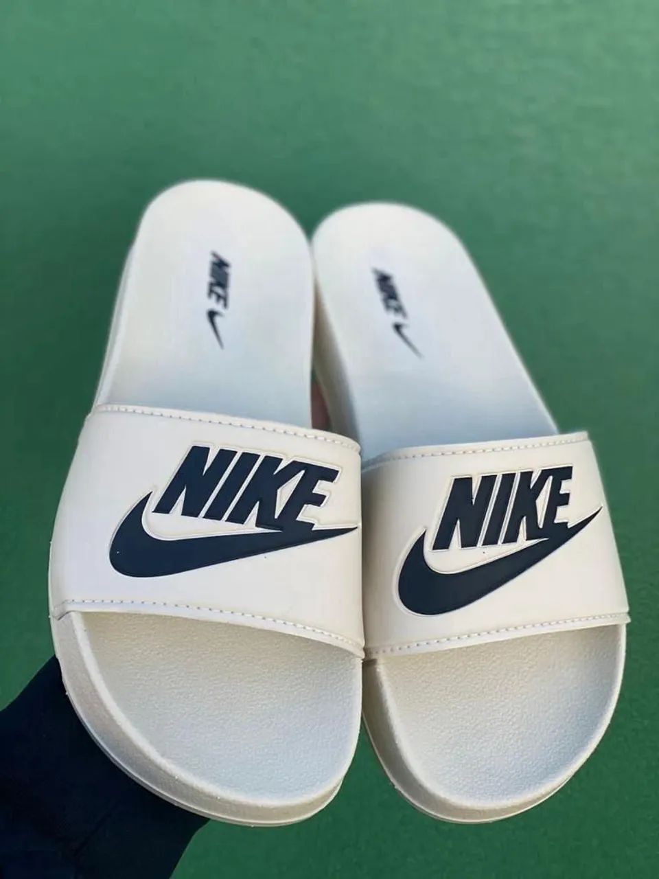 Chinelo Slide Nike Bege