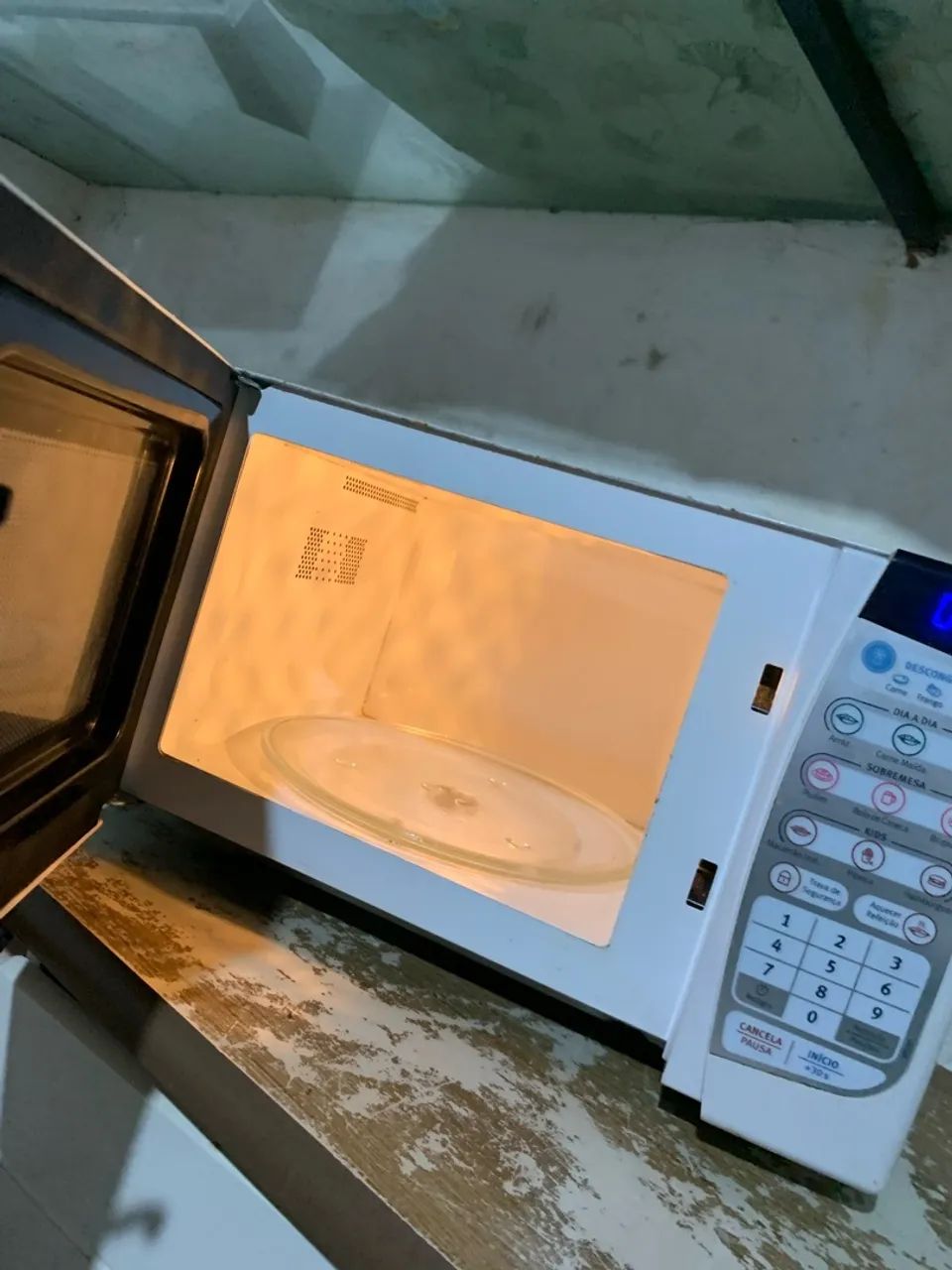MICROONDAS ELECTROLUX 20L. OBS: ainda no plástico. - Foto 3