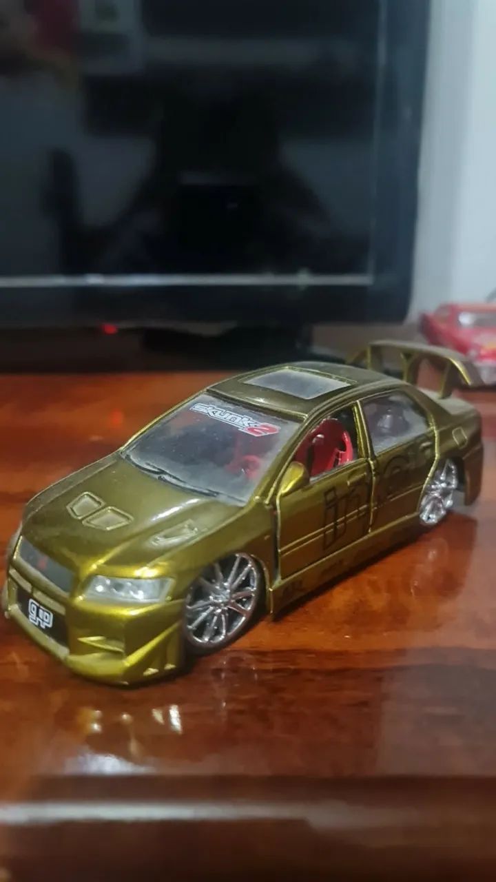 Saico - Mitsubish Lancer Evolution Evo 7 Dourada - Escala 1/32 - Foto 2