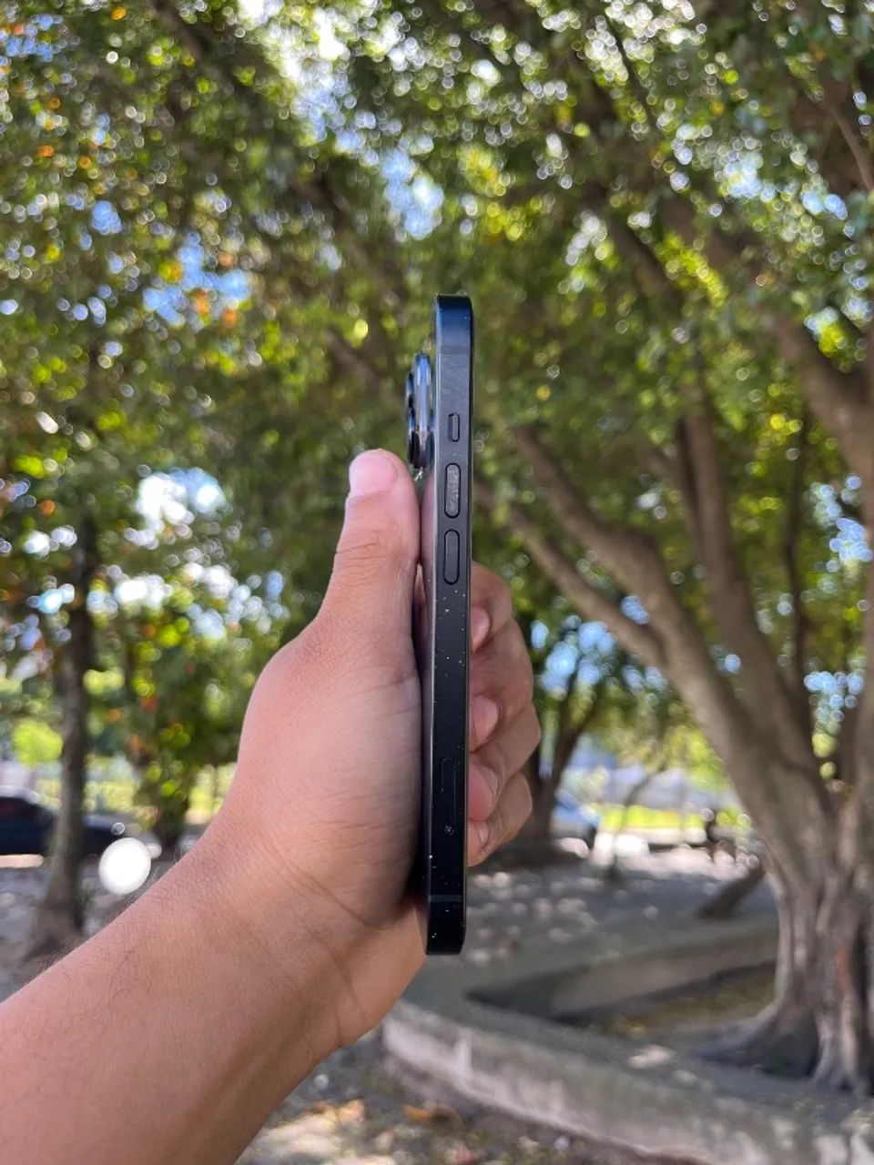 IPhone 14 Preto - nada trocado + acessorios  - Foto 2