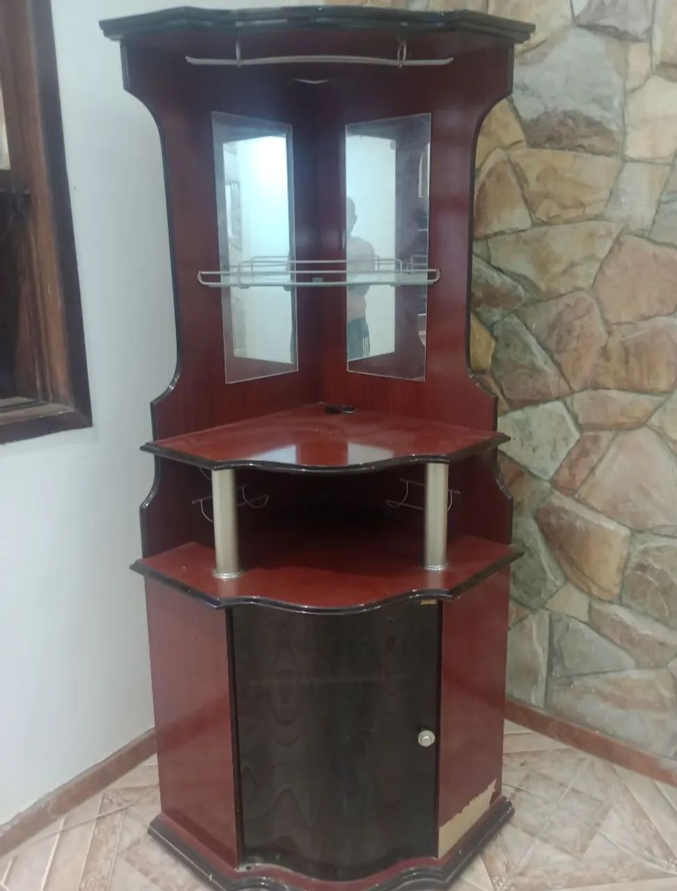 Barzinho mogno 