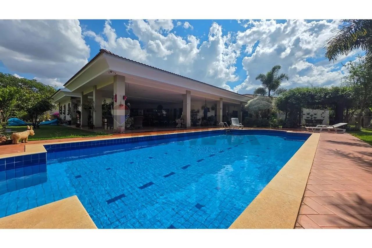 Casa Térrea à venda no Park Way com 629m²