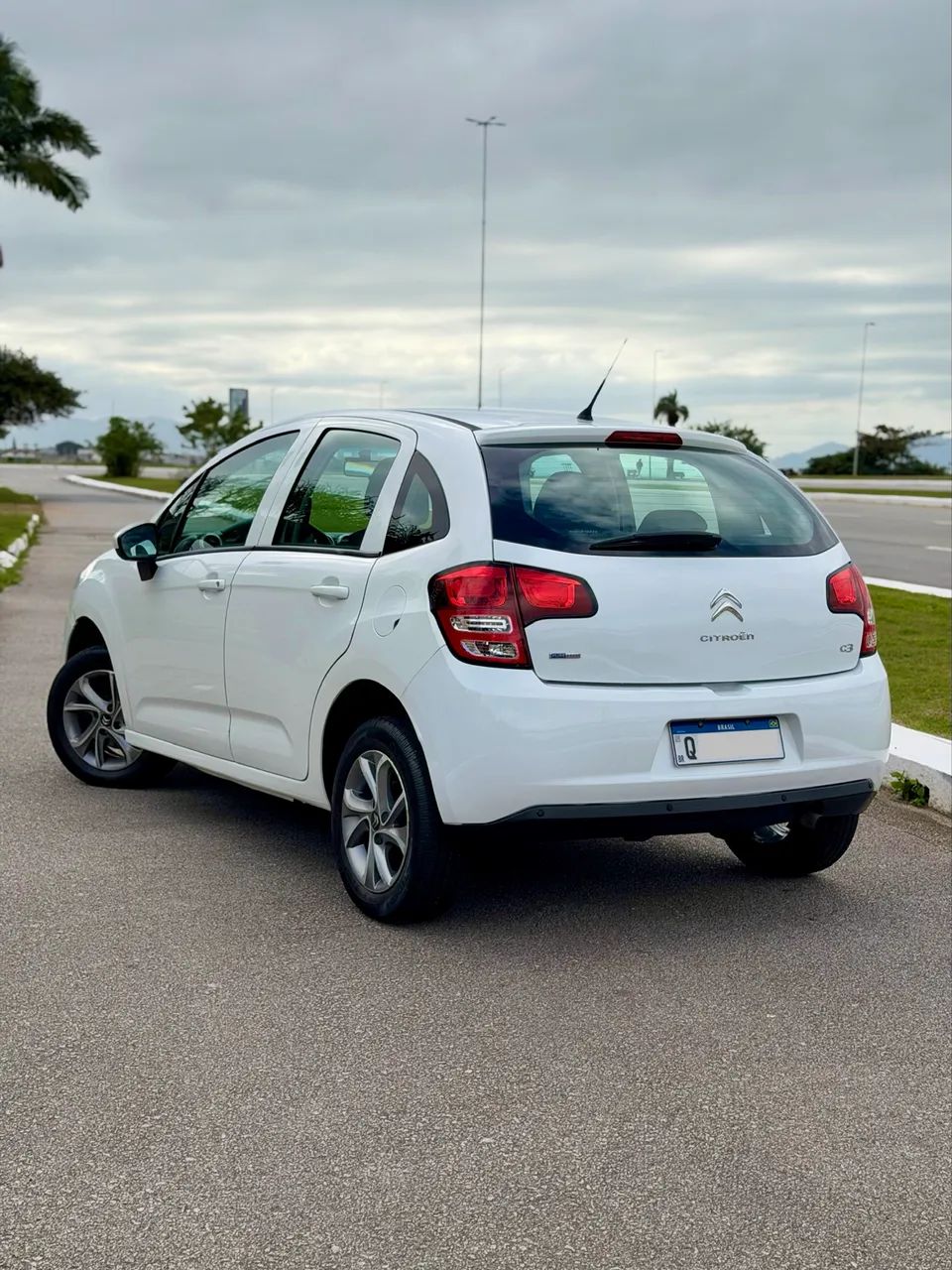 Citroen C3 Attraction Pure Tech 1.2 Flex 12V MEC 2017 - Foto 2