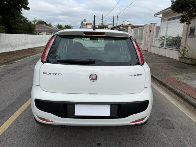 Fiat Punto Attractive 1.4 Fire Flex 8V 5P 2014 - Foto 4