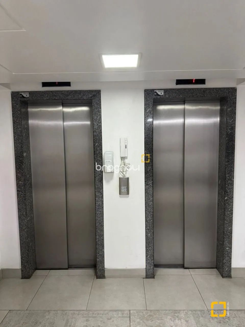 Sala Comercial a venda com 31m2 privativos, com lavabo - Centro - Fpolis SC - Foto 2