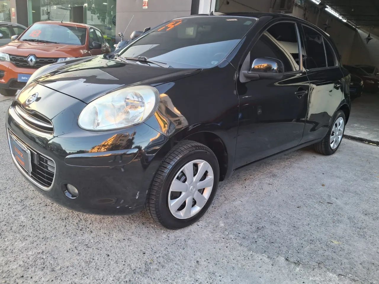 Nissan March 2014