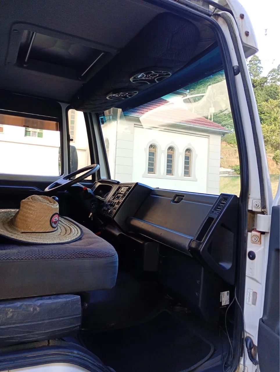 CAMINHÃO CARGO 816 COM MUCK E CARROCERIA - Foto 5