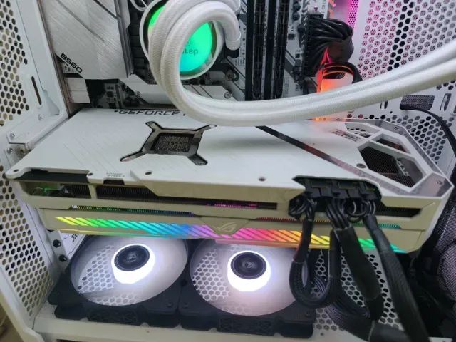 ASUS RTX 3080 ROG Strix White 10GB - Foto 5