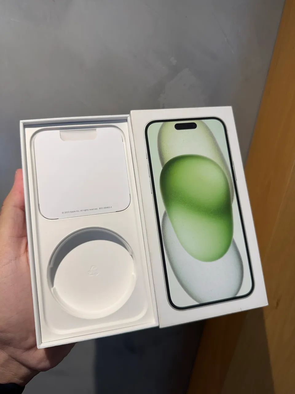 iPhone 15plus グリーン 本体 128GB Apple iPhone 15 Plus (128 GB) - Verde - Excelente (Recondicionado
