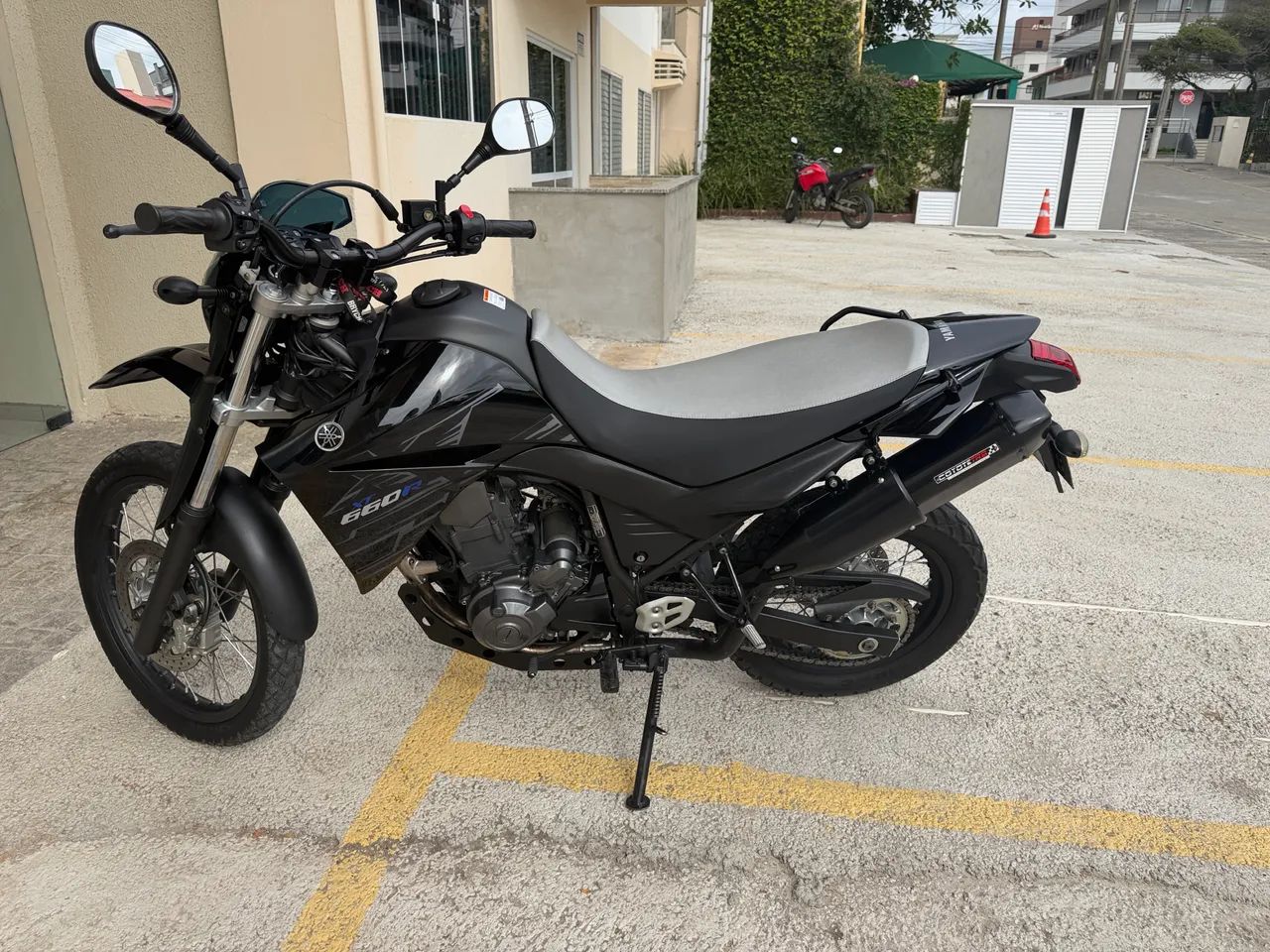 Xt 660r 