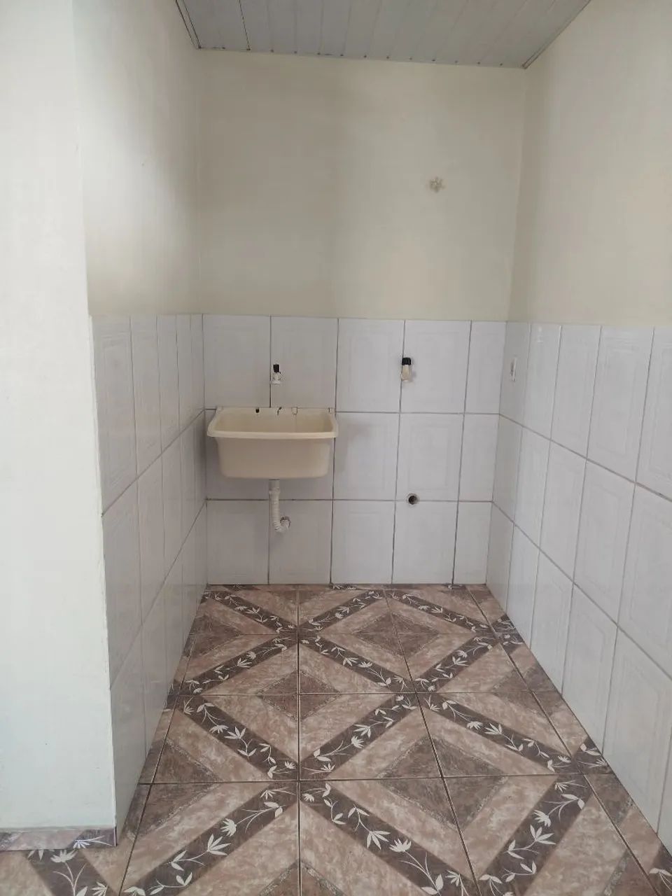 ALUGA-SE APARTAMENTO  - Foto 3