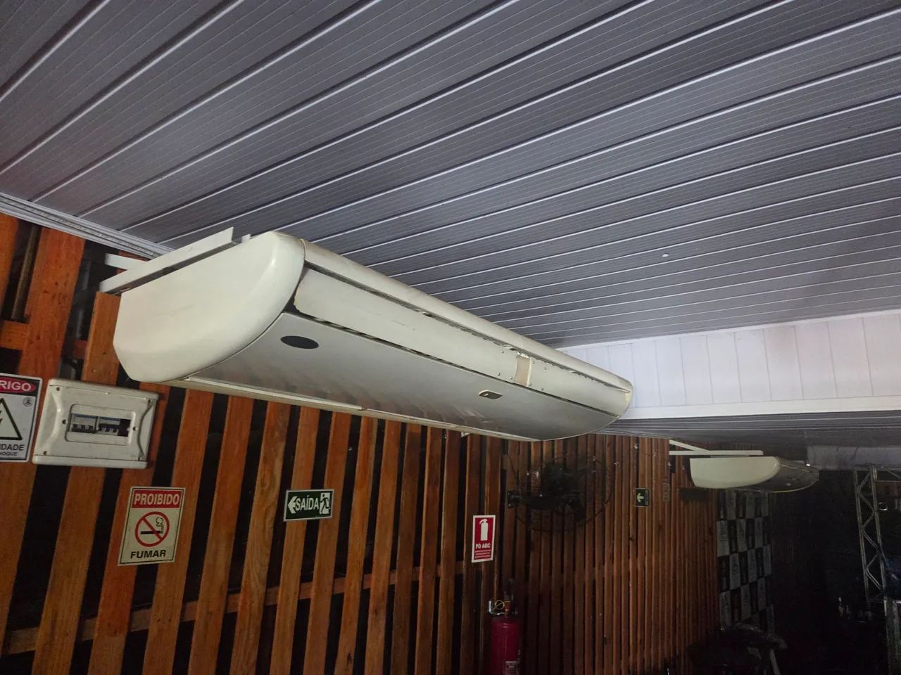02 AR CONDICIONADO  60 MIL BTUS