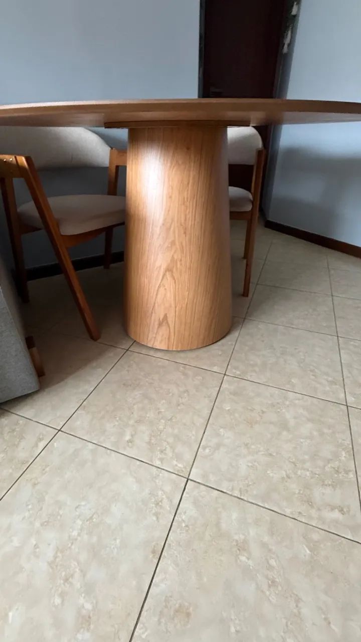 Mesa de jantar nunca usada - Foto 2