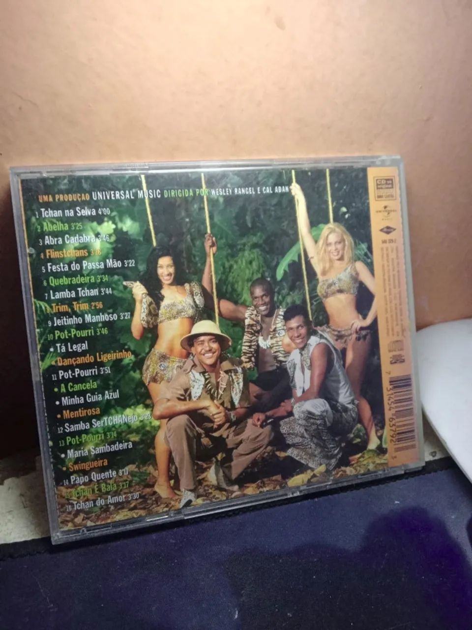 Cd É o Tchan na Selva - Foto 3