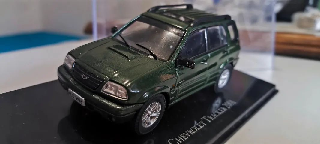 Miniatura Chevrolet Tracker 2001 1-43 - Foto 3