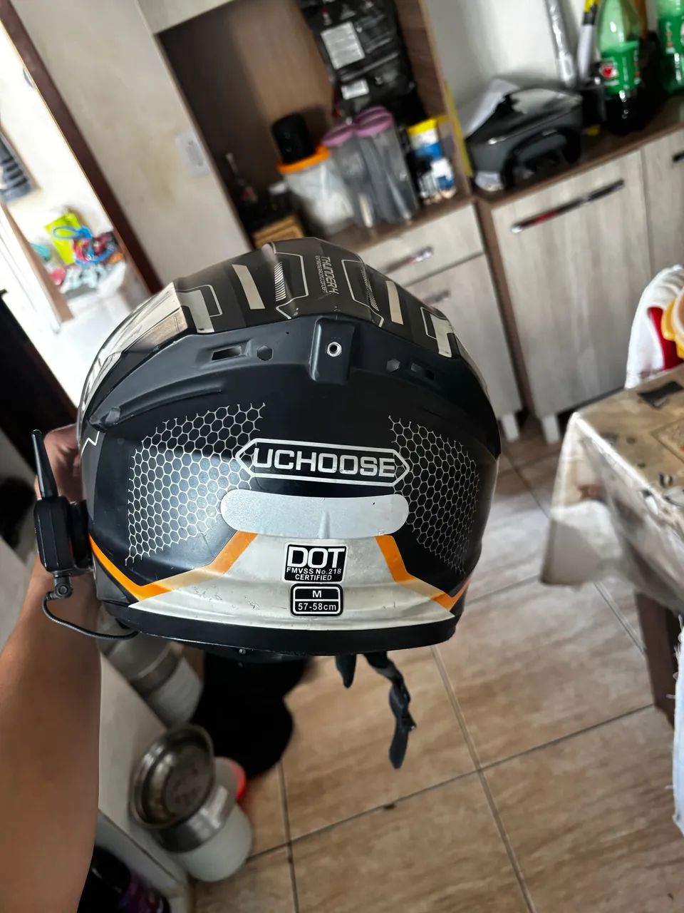 Capacete Tamanho M 57-58 ótimo estado  - Foto 5