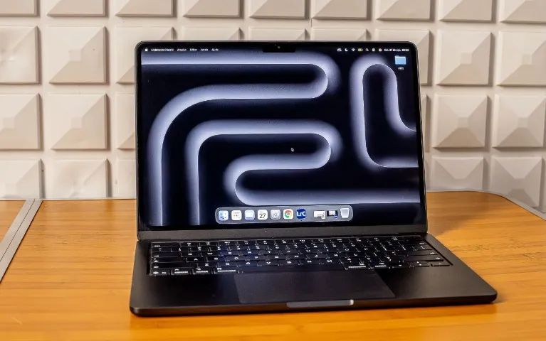 MacBook Air M5 PRETO (Midnight) - Foto 5