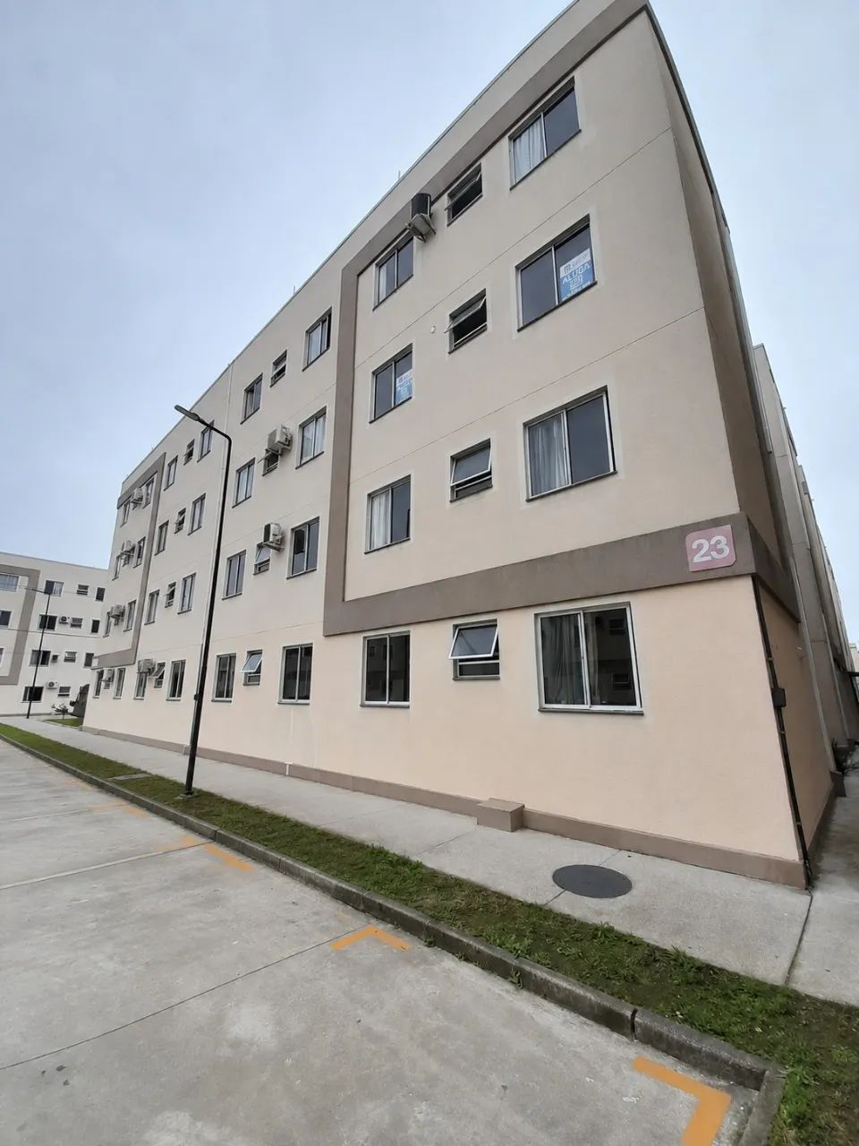 Apartamento com localização estratégica em São José