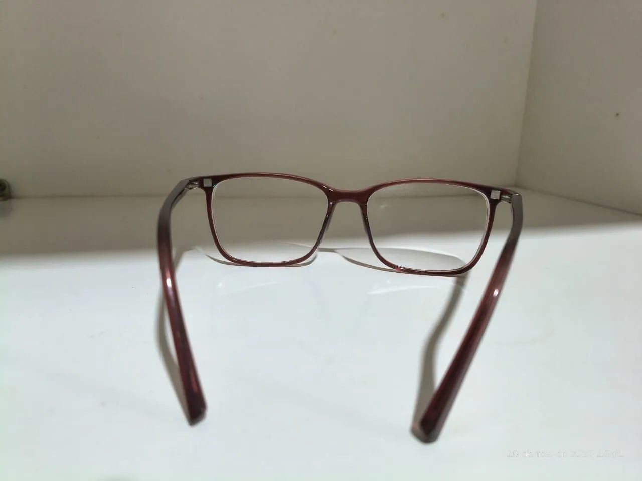 Armação de óculos Chilli Beans leve e resistente. - Foto 2