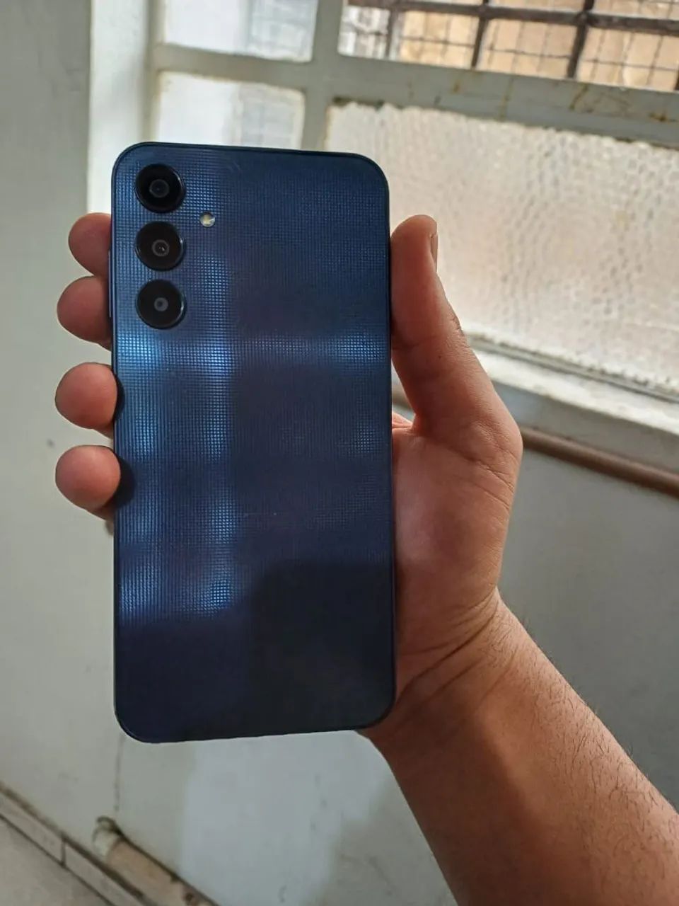 SAMSUNG GALAXY A25 256GB - Foto 2
