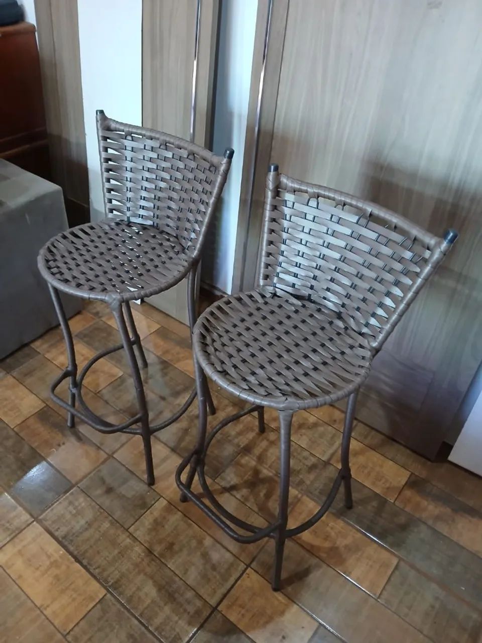 VENDO ESSAS DUAS BANQUETAS  - Foto 3