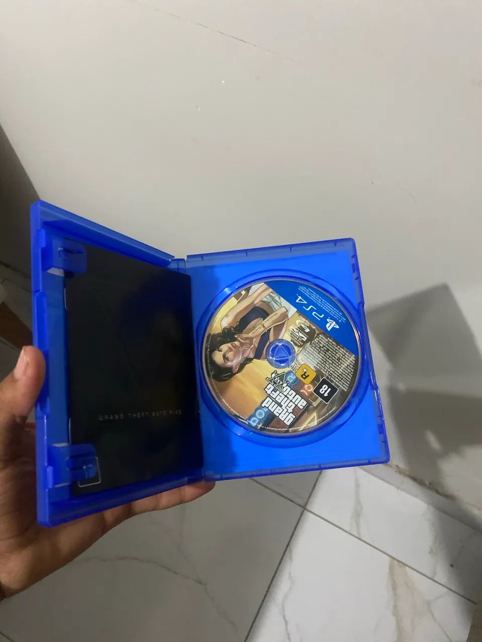 GTA V MÍDIA FÍSICA  - Foto 2