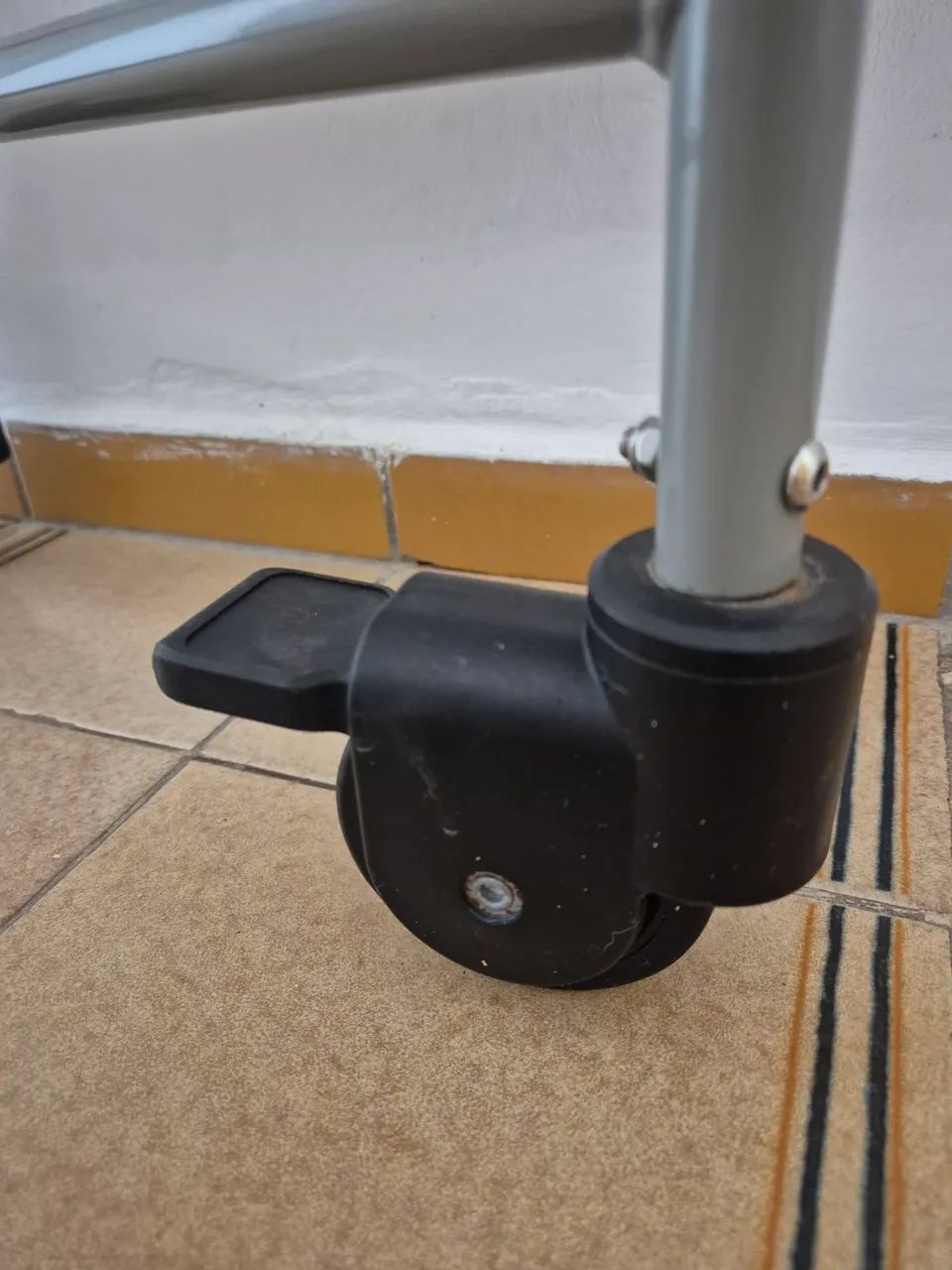 Cadeira higiênica nova - Foto 5