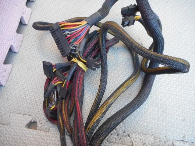 2 Fontes Corsair VS550 e CX750-PARA REPARO. - Foto 5