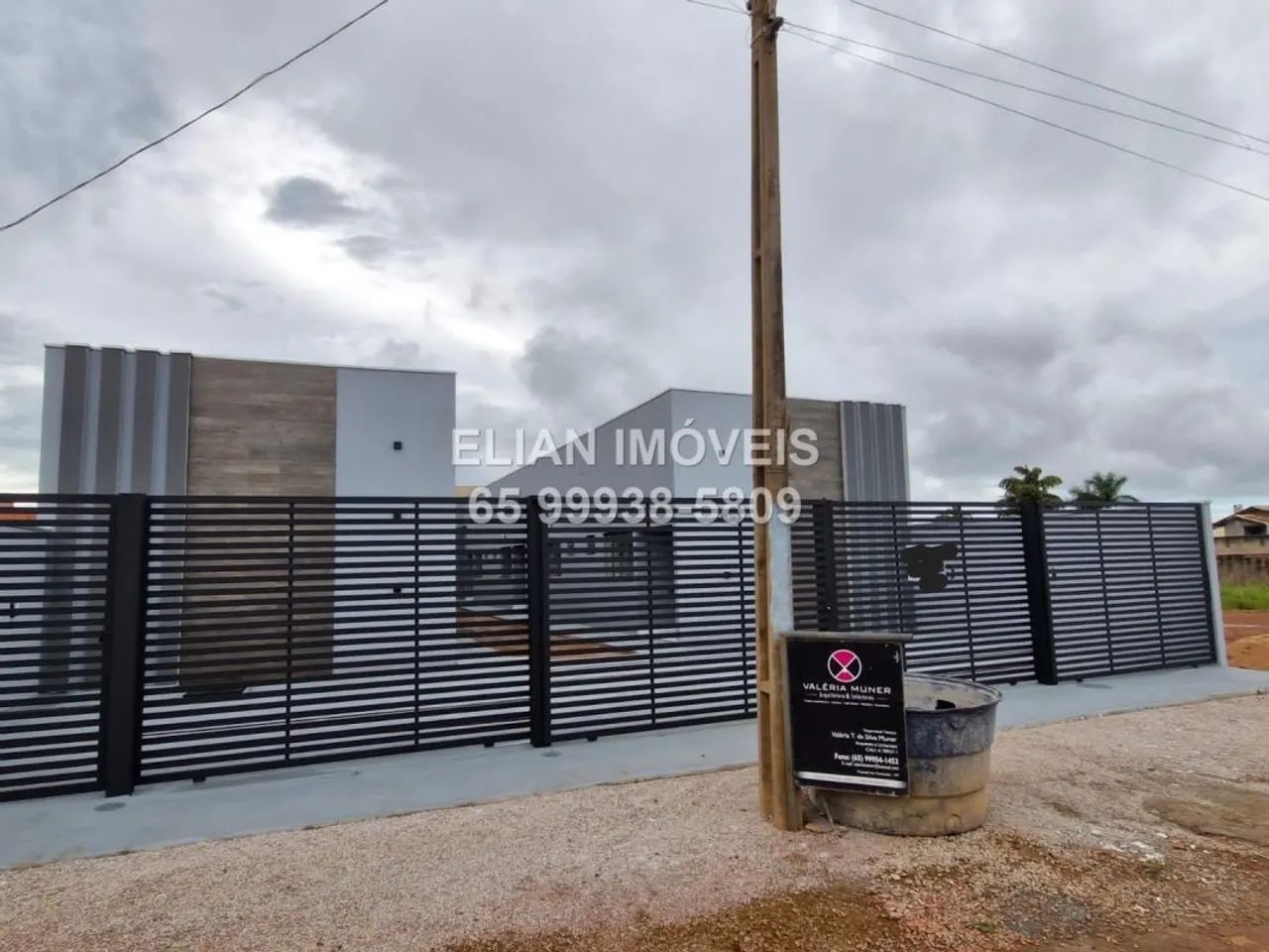 Conjunto de 08 Flats e dois apartamentos - Próximo do novo fórum Em C