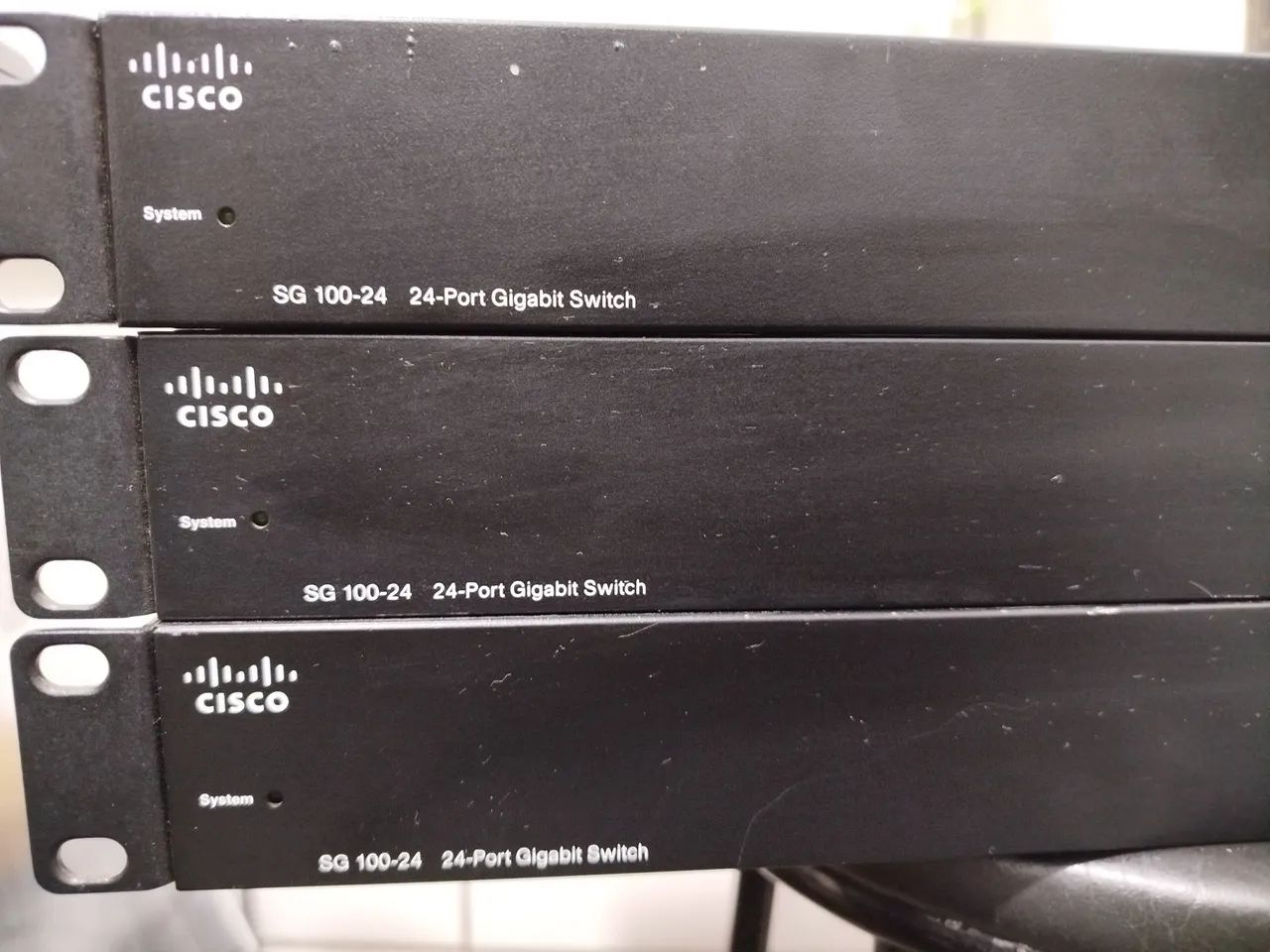 Switch gigabit ethernet cisco SG 100-24 24 portas SR2024T - Foto 3