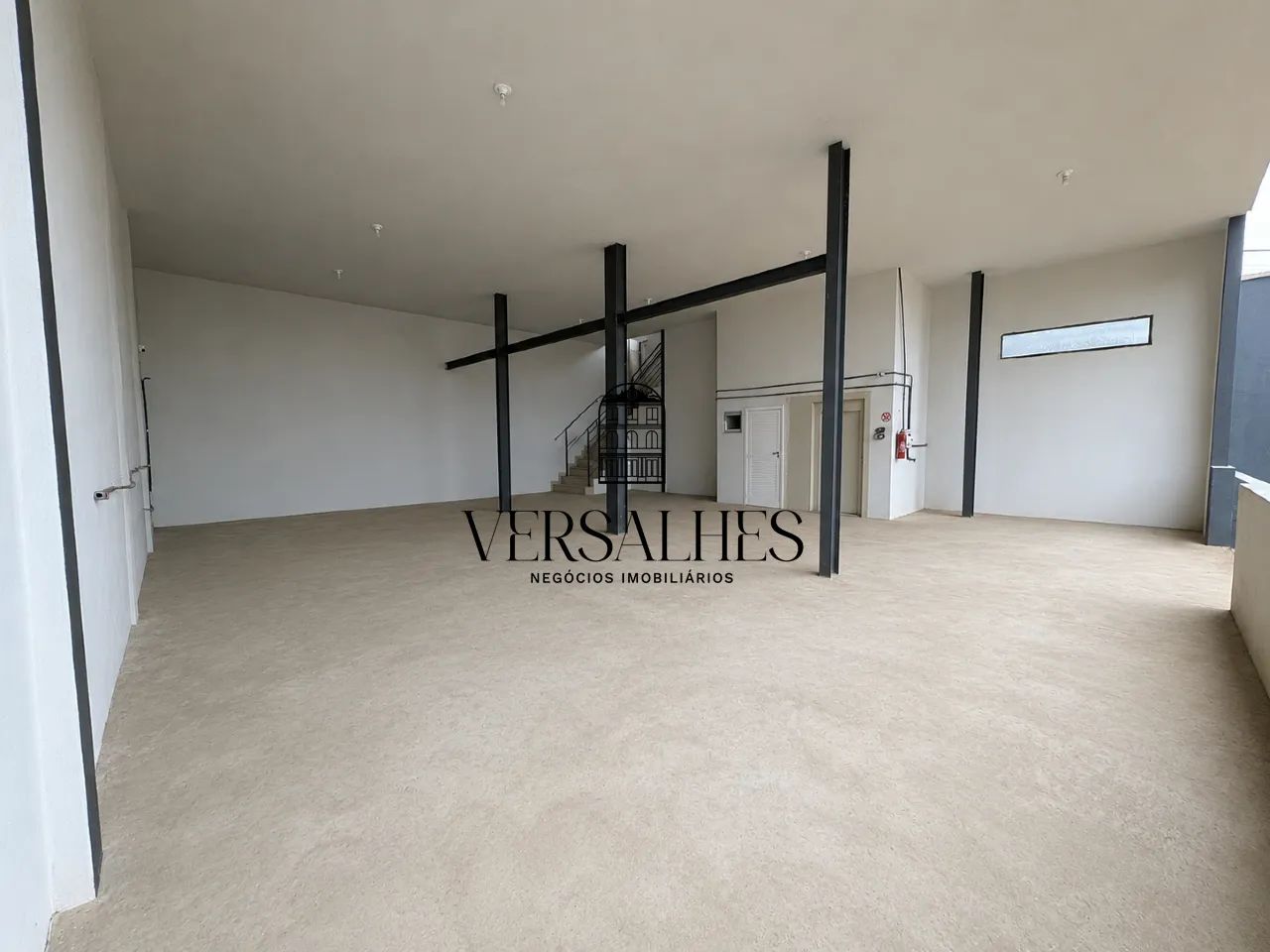 Galpão á venda com 600m² - Bairro São Francisco - Foto 3