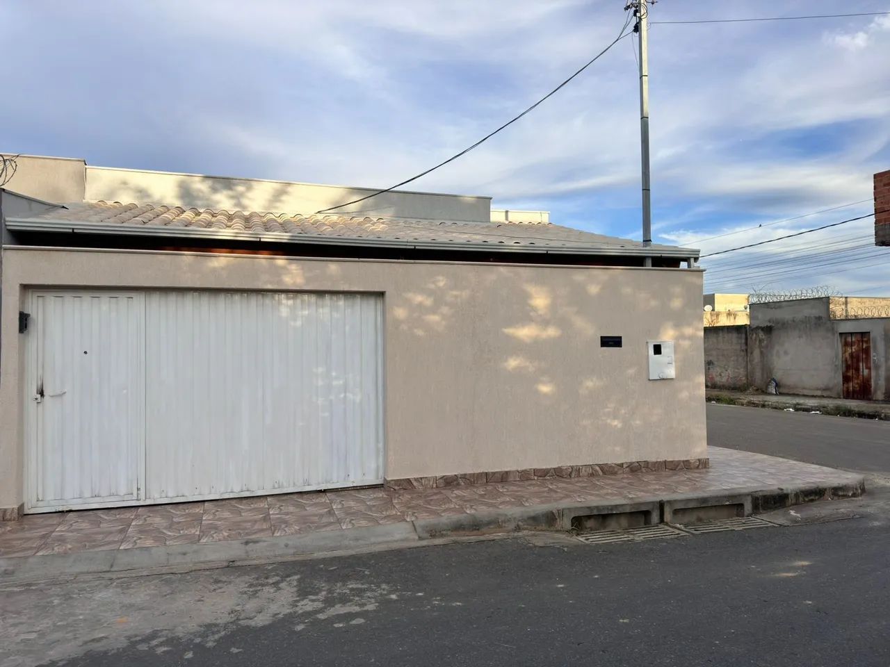 Vende-se linda casa bairro Alvorada 2