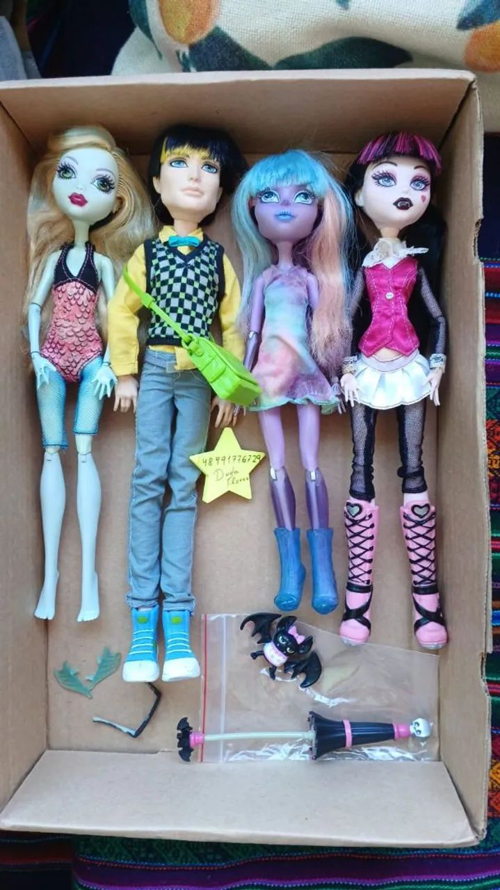 Lote 4 bonecas Monster High 