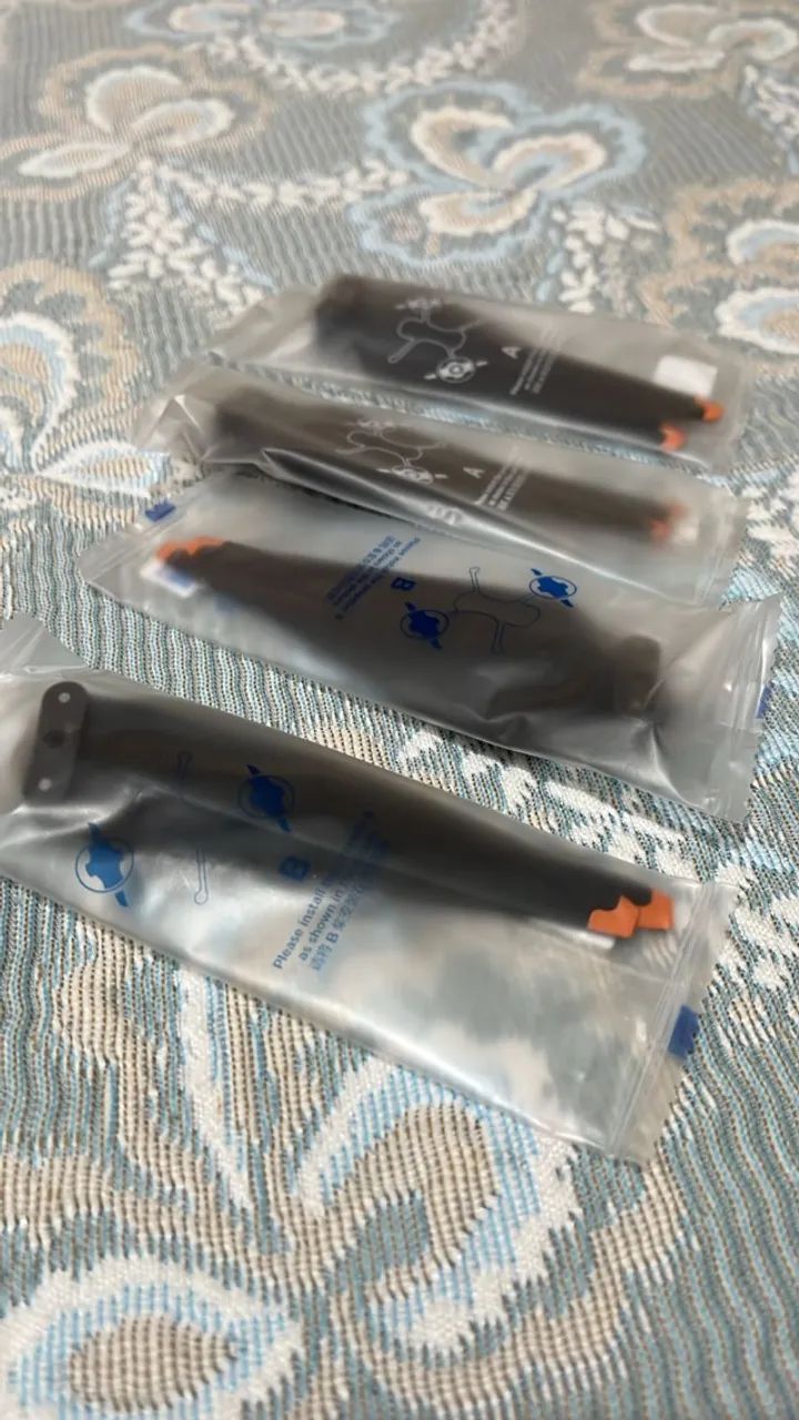 Hélice para Drone DJI AIR 3S , kit com duas A e duas B, novas.