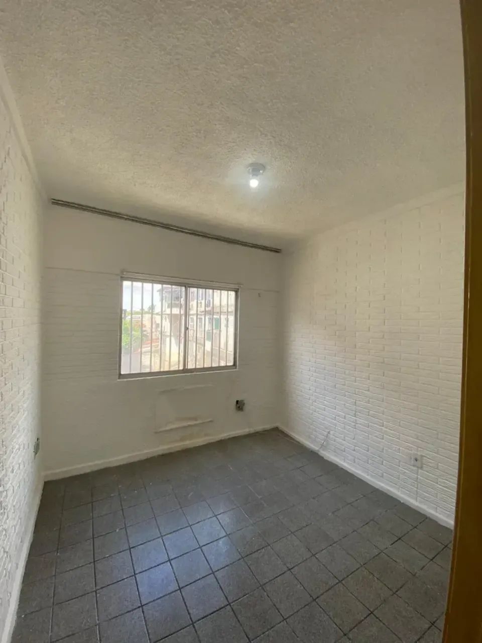 ALUGO APARTAMENTO COM MOBILIA COMPLETA - Foto 4