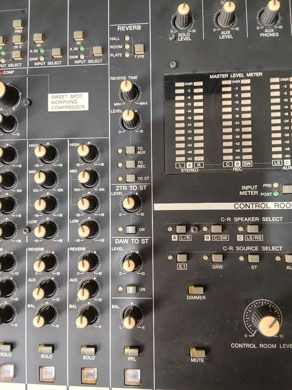 Mesa/interface de áudio 12 Canais YAMAHA N12 STÚDIO  - Foto 5