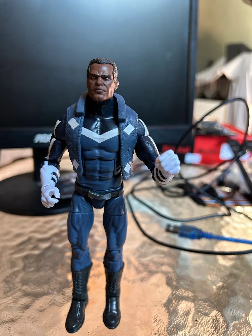 Marvel Legends Blue Marvel - Foto 2