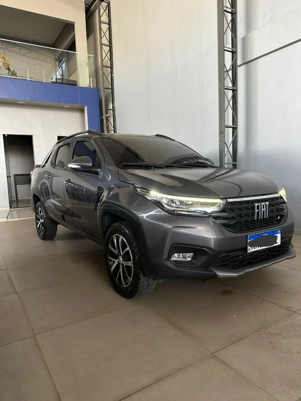 Fiat Strada Volcano 1.3 Flex 8V CD Aut. 2023 - Foto 4
