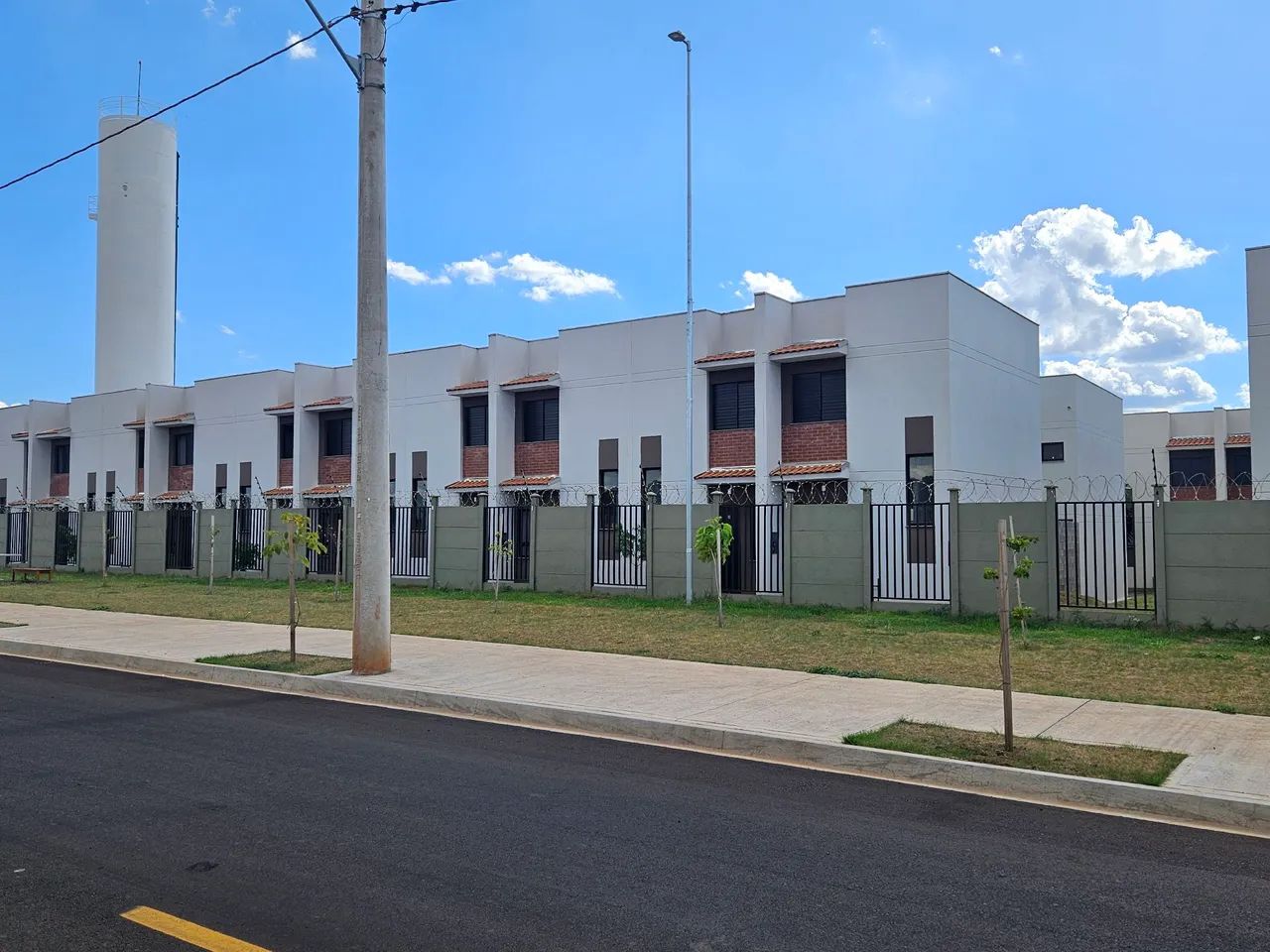 Casa Sobrado em Condomínio 