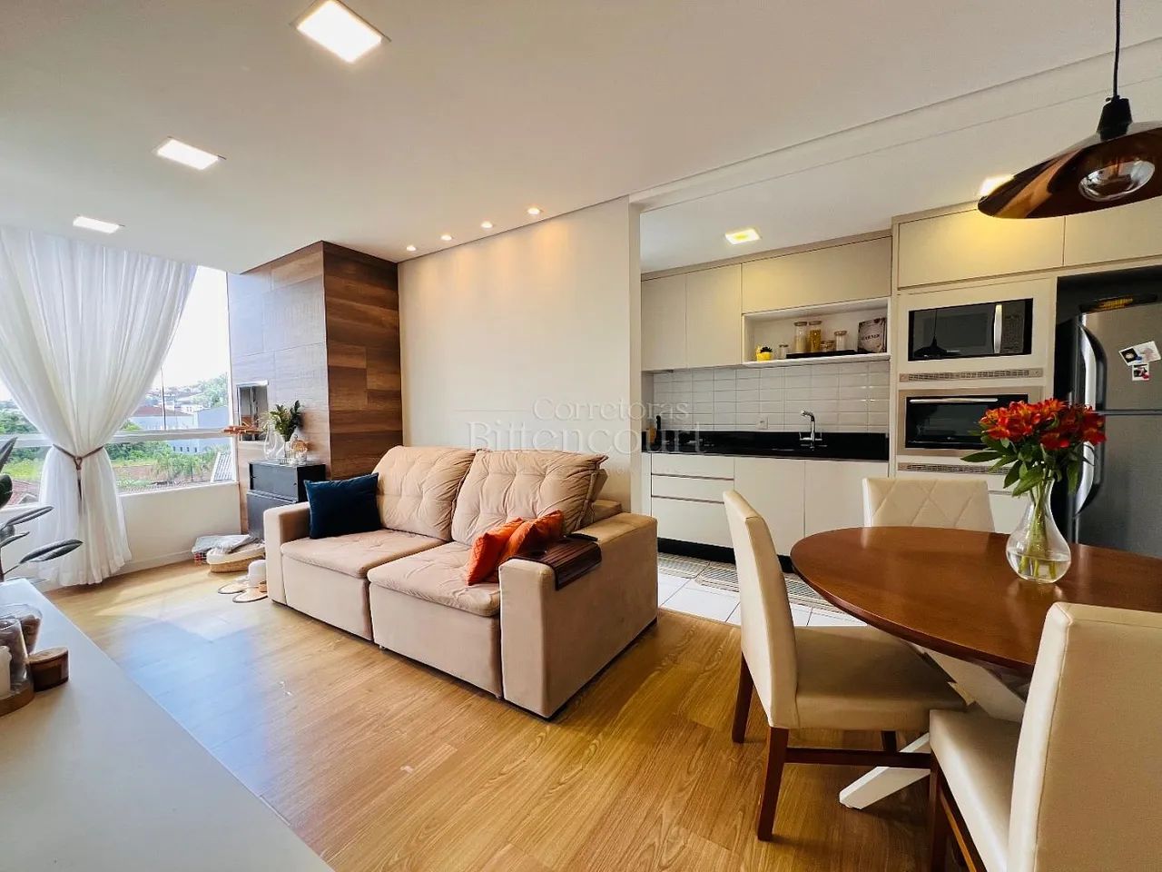 Apartamento com 3 quartos e duas vagas no Vitta Home
